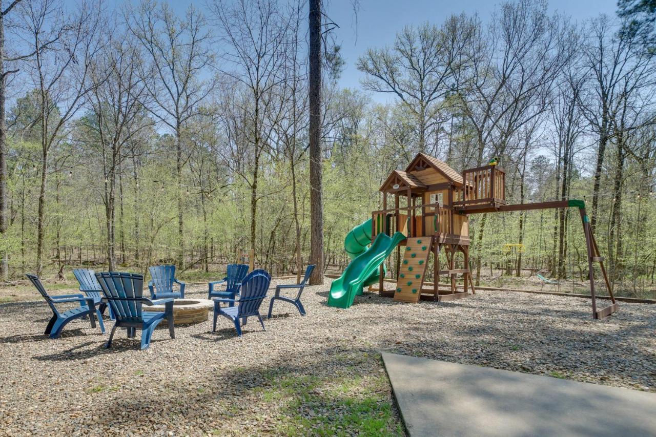 Luxe Broken Bow Cabin Game Room, Fire Pit And Deck! Екстер'єр фото